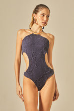 Load image into Gallery viewer, Model Front: Empress One-Piece Tex-Azul-Marinho Body Bardot