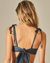 Load image into Gallery viewer, Image 04: Empress Top Top Lavinha Navy Blue