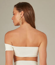 Load image into Gallery viewer, Model Back: Empress Top Top Biquini Suzy Textura Flat Off White