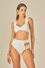 Load image into Gallery viewer, Model Front: Empress Set Set Offwhite Sloane
