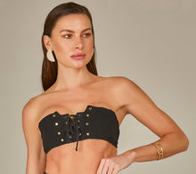 Load image into Gallery viewer, Model Front: Empress Top Top Biquini Cristel Textura Pique Preto
