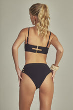 Load image into Gallery viewer, Model Back: Empress Set Bikini Antigua Black

